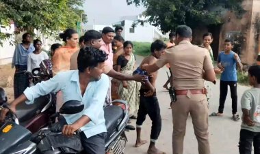 விட்டுக்குள் நுழைந்த வடக்கன்ஸ் மனநிலை சரியில்லாதவரா?