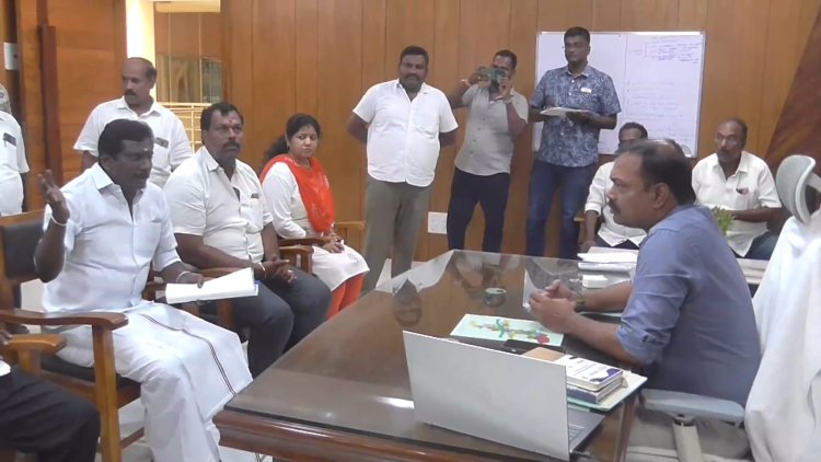 வேலூரை "அக்லி சிட்டி"யாக்கிய மாநகராட்சி! அதிமுக மா.செ மனு!