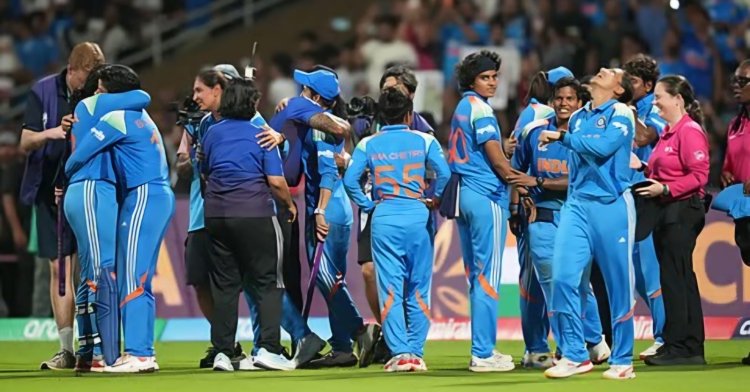 தென் ஆப்பிரிக்காவை வீழ்த்தி சாம்பியனான இந்திய மகளிர் கிரிக்கெட்  டீம்!