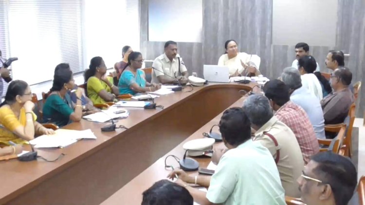 மருத்துவர்கள் யாரும்  மழைக்காலத்தில் விடுப்பு எடுக்க கூடாது!கலெக்டர் எச்சரிக்கை!