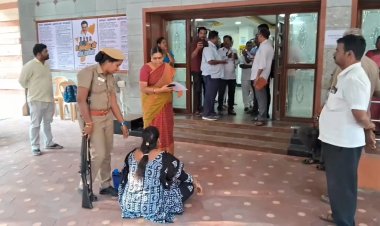 கலெக்டர் கார் எதிரில் பெண் தர்ணா!