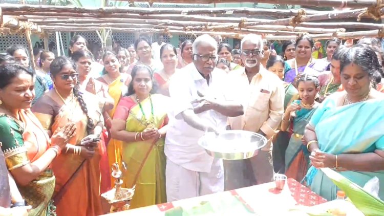 தூய  நெஞ்சக் கல்லூரிமற்றும் டிகேஎம் மில் பொங்கல் விழா! வெளிநாட்டு மாணவர்கள் பங்கு!