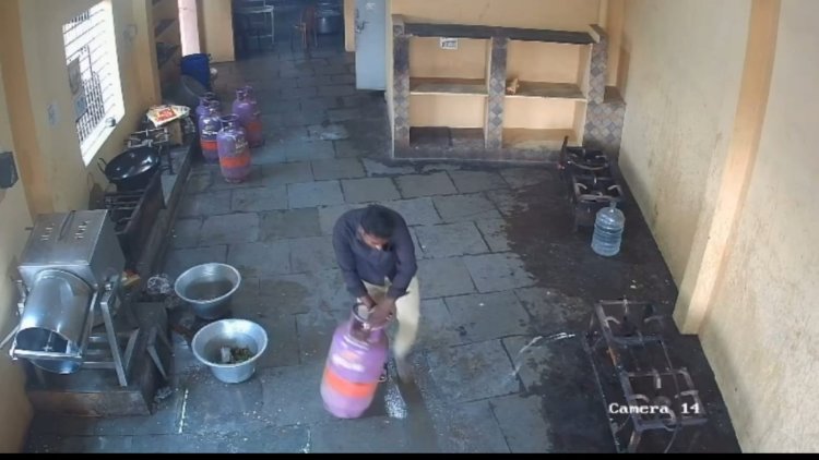 களவு போகும் சமையல் சிலிண்டர்கள்! கைவரிசை காட்டும் மர்ம நபர் யார்?