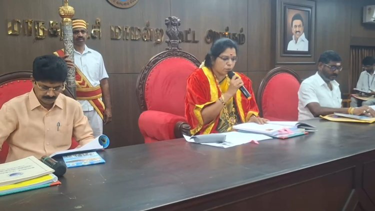 பெண்களுக்கு பிங்க் பூங்காவாம்! அப்படியே பயனற்ற பூங்காக்களையும் கவனியுங்களேன்!