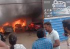 வேலூரில் கார்கள் பற்றி எரிந்தது! காரணம் என்ன?!