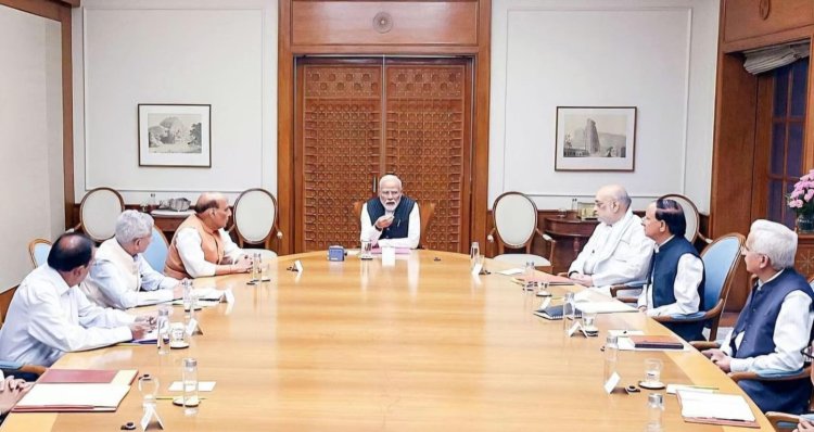 ஈரானை களேபரம் செய்த இஸ்ரேல் அமெரிக்கா! பிரதமர் மோடி அவசர ஆலோசனை!