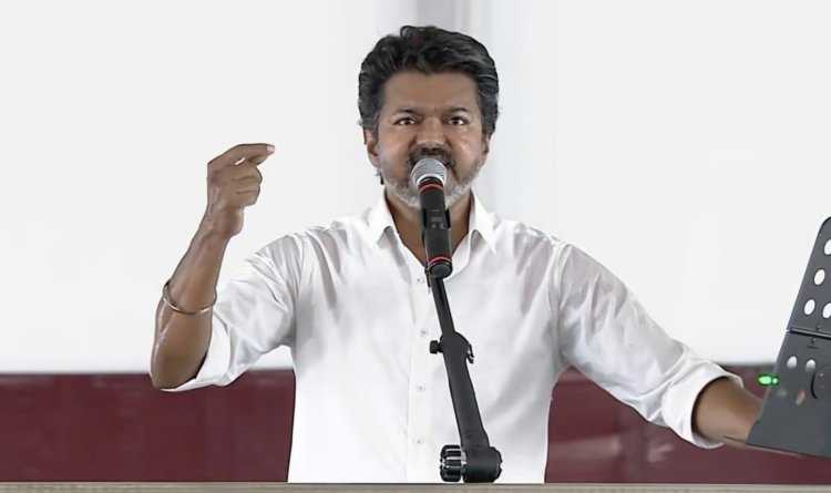 கல்லாபெட்டி கூட்டணி கலகலத்துக் கிடக்கிறது!திமுக, பாஜவினரால் என்னை மக்கள் மத்தியில் இருந்து பிரிக்க முடியாது. விஜய் நெல்லையில் பேச்சு!