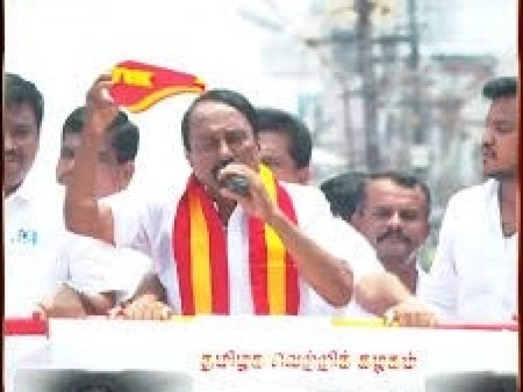 இரட்டை இலைக்கு வாக்கு கேட்ட செங்கோட்டையன்!