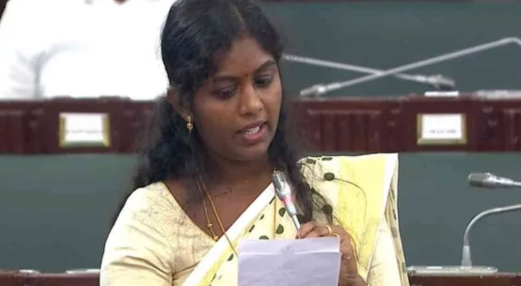 தனித் தொகுதி” என்ற வார்த்தையே தண்டனை போல் உள்ளது!  சட்டசபையில் தவெக எம்.எல்.ஏ. சிந்து அதிரடி கோரிக்கை – கவனத்தில் எடுத்த சபாநாயகர்