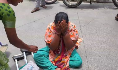 பாலியல் தொந்தரவு புகார் மீது நடவடிக்கை இல்லை! சொத்தையும் பிரித்துத் தரவில்லை – ஆட்சியர் அலுவலகம் முன்பு மாற்றுத்திறனாளி பெண் தர்ணா!