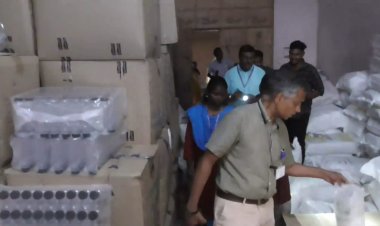 குடோனில் பதுக்கி வைக்கப்பட்டிருந்த ரூ.30 லட்சம் பிளாஸ்டிக்!  மாநகராட்சி அதிகாரிகள் அதிரடி சோதனை!