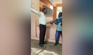 ஆசிரியர்களா? ரவுடிகளா? ஏழை மாணவனை விரட்டி அடிக்கும் கொடூரம்!