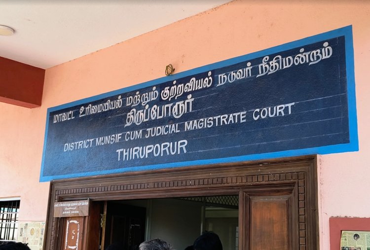 வழக்கறிஞரை தேர்வு செய்வது உங்கள் உரிமை! நீதிமன்ற காவலர்கள் கட்டாயப்படுத்தினால் மூடிய உறையில் புகார் கொடுக்கலாம்!